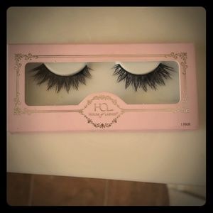 House of Lashes False Lashes "iconic"